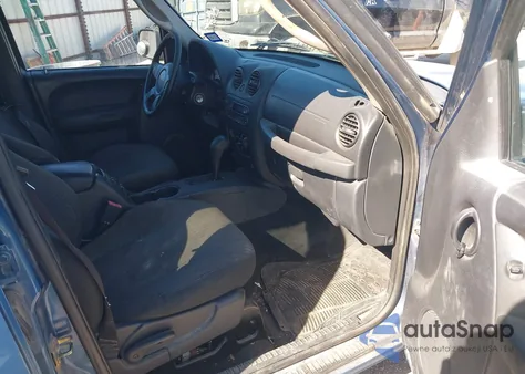 2004 Jeep Liberty Sport z USA, uszkodzony, nr VIN 1J4GK48K64W244352